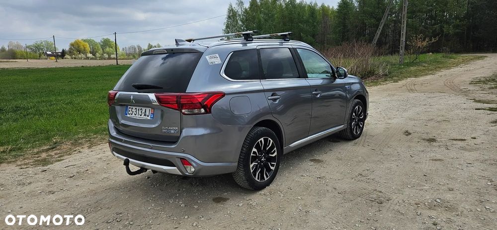 Mitsubishi Outlander - 5