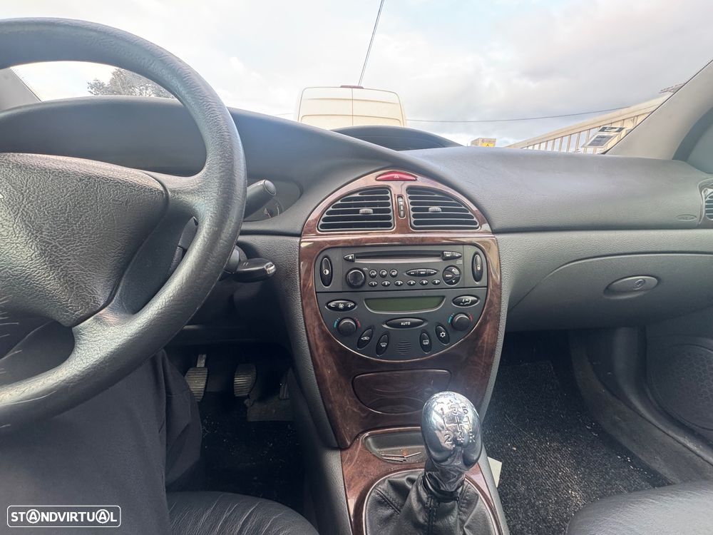 Citroën C5 2.2 HDi SX - 2