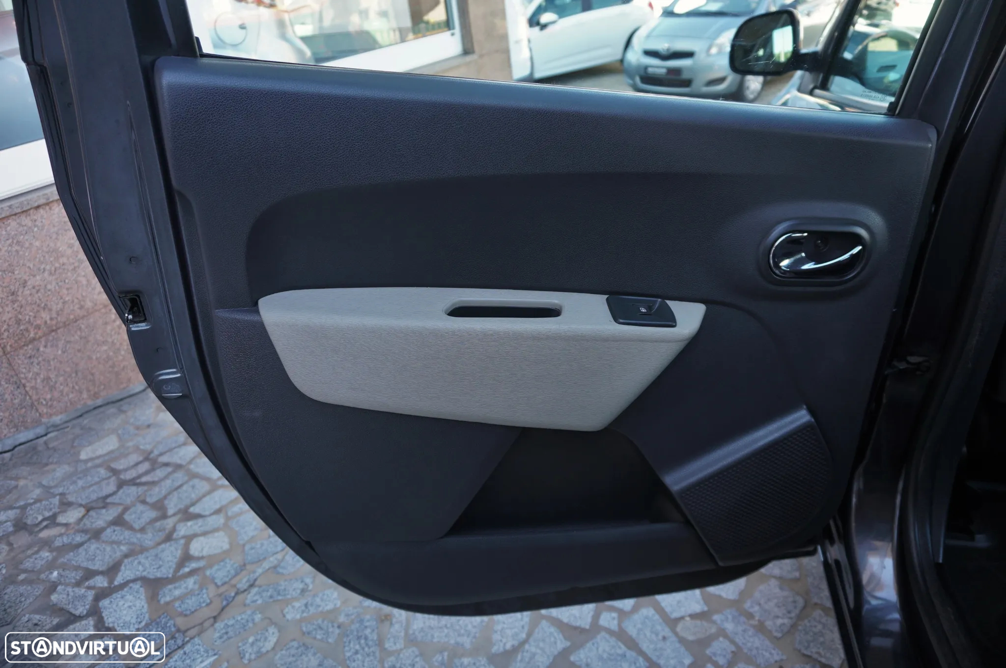 Dacia Lodgy 1.5 dCi Prestige 7L - 13
