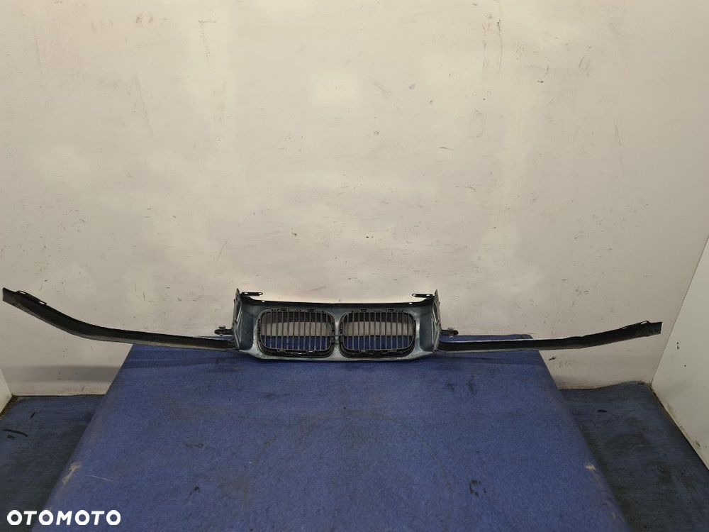 BMW 318 I E36 ATRAPA / GRILL - 9