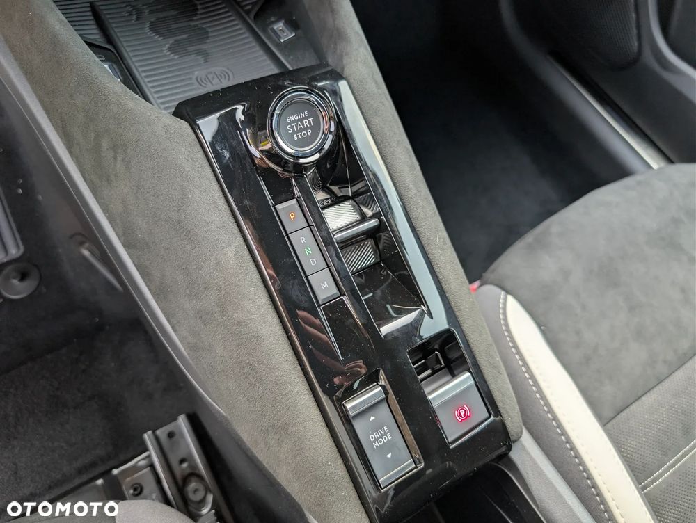 Alfa Romeo Junior 1.2 mHEV Sport Speciale eDCT - 26