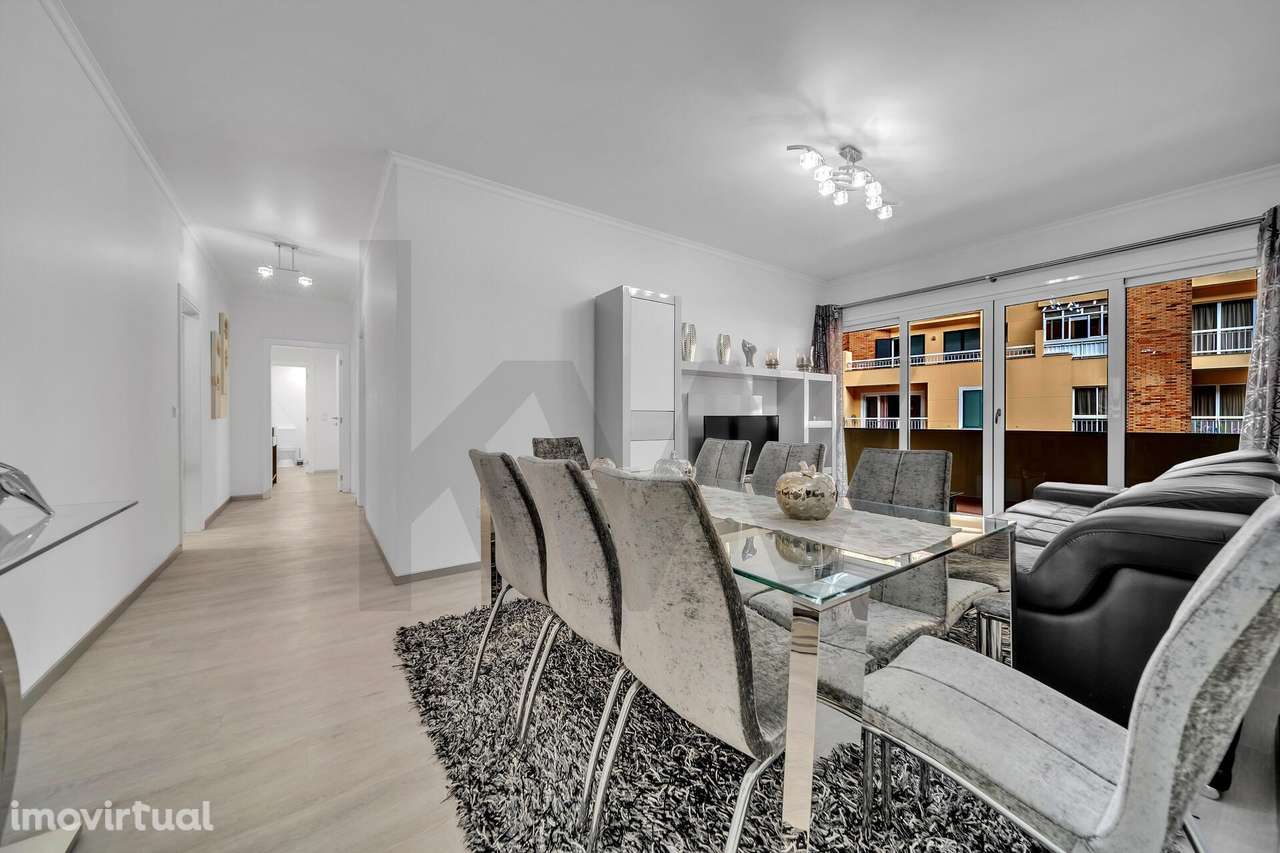 Apartamento T3 situado no coração da Ribeira Brava em excelente estado - Grande imagem: 4/36