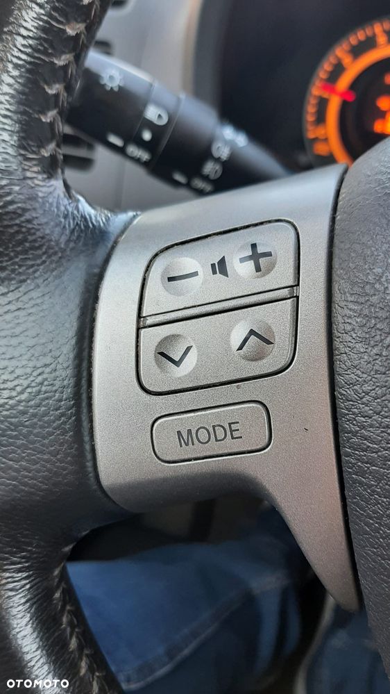 Toyota Auris 1.6 VVT-i Sol - 22