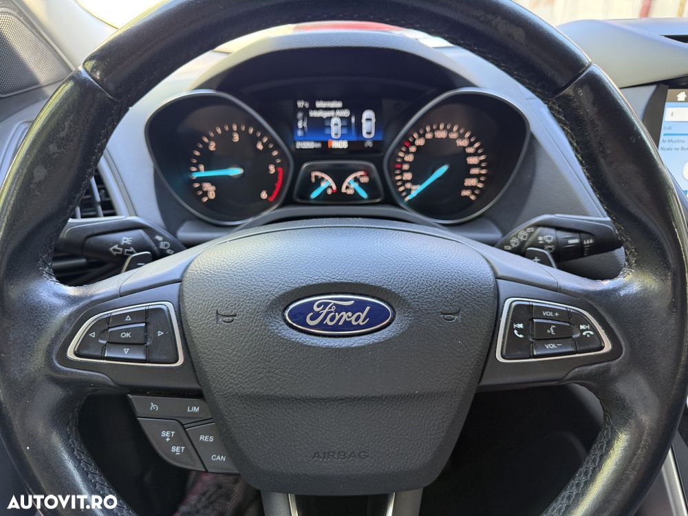 Ford Kuga - 8