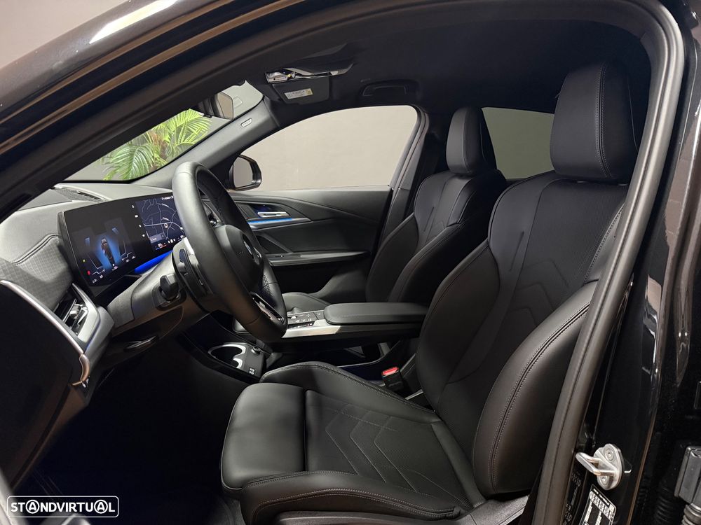 BMW iX2 eDrive20 Pack Desportivo M - 5