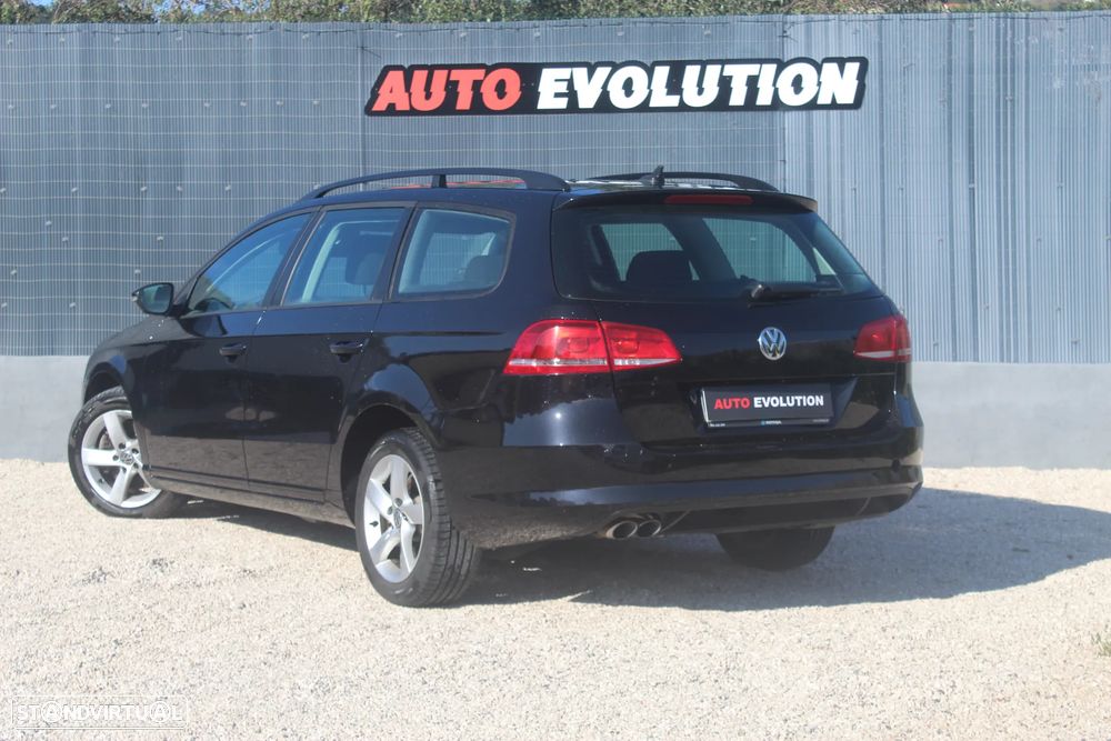 VW Passat Variant 2.0 TDi Highline Navig - 4