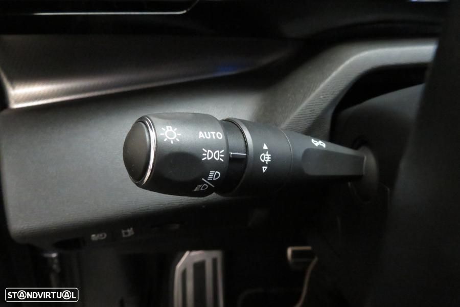 Peugeot 308 1.6 Hybrid GT e-EAT8 - 17