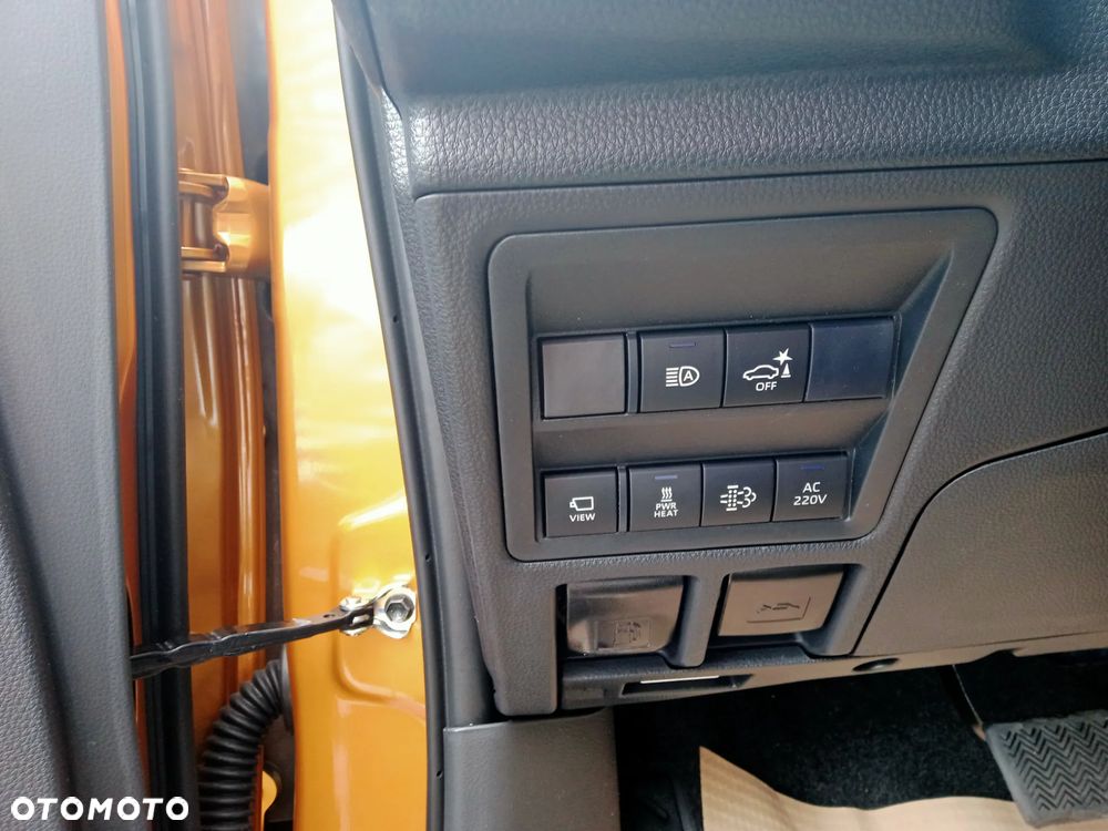 Toyota Hilux 2.8 D-4D Double Cab Invincible 4x4 - 17