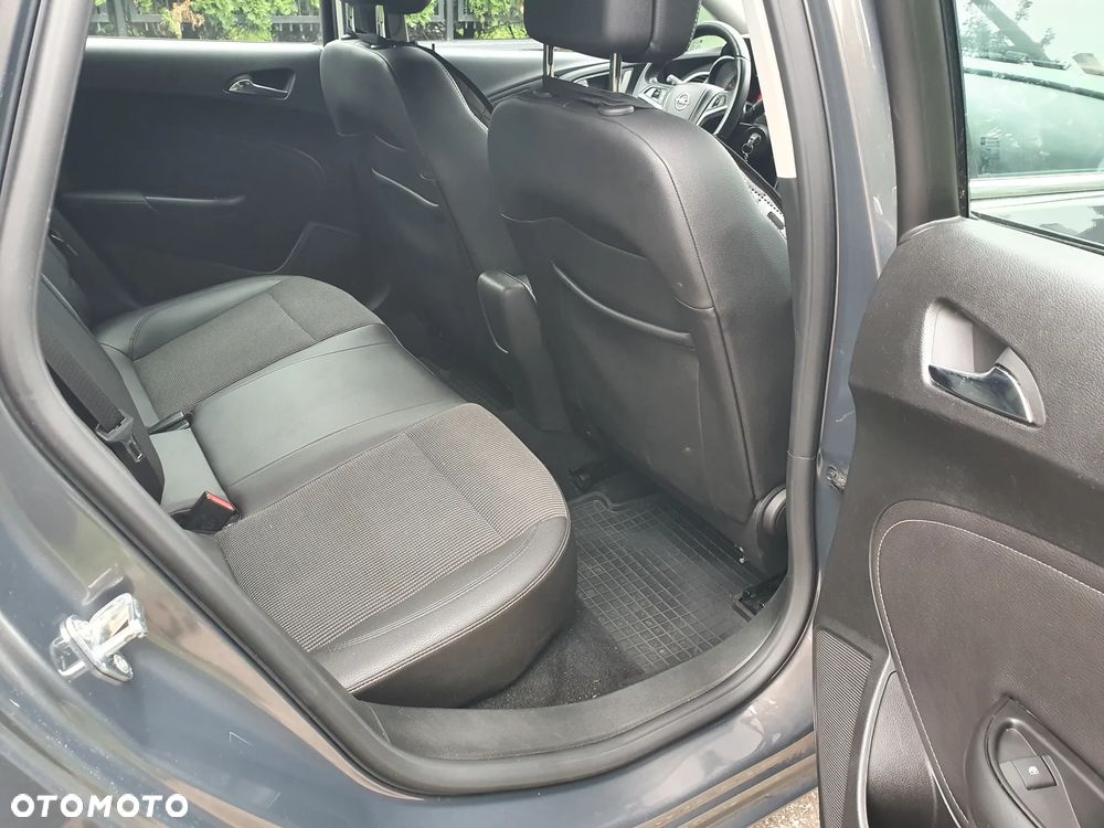 Opel Astra - 10