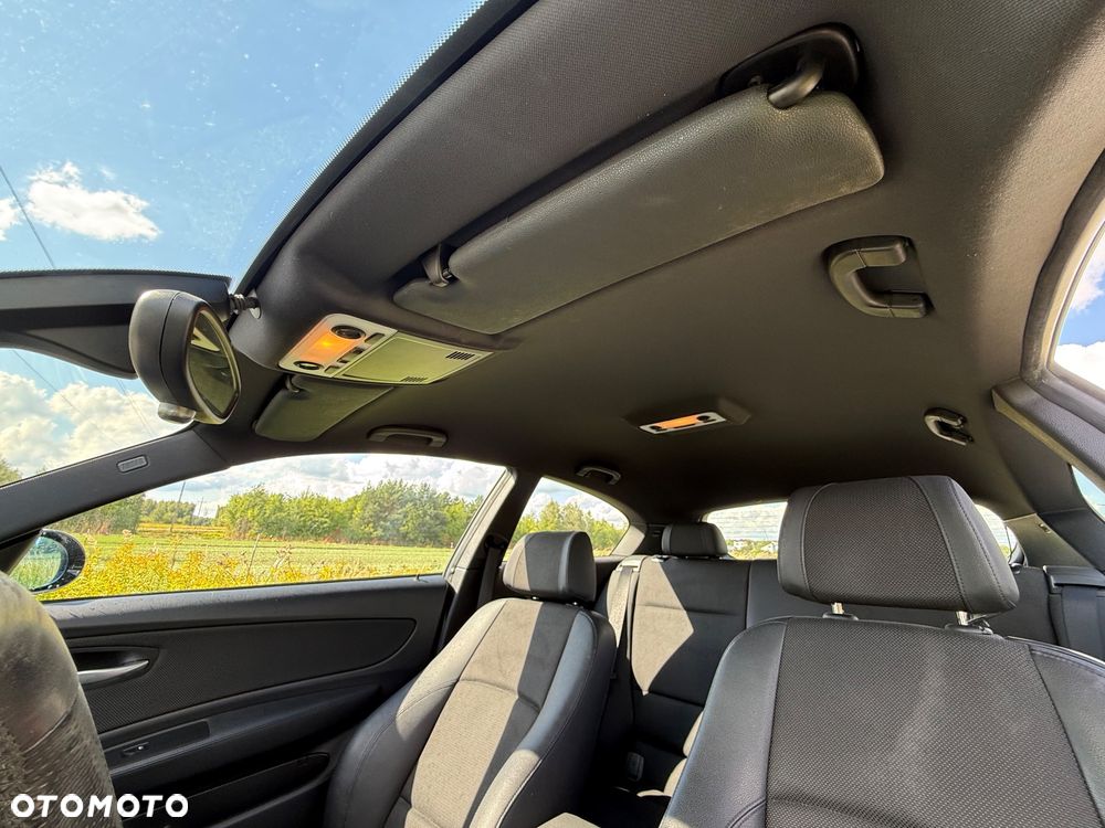 BMW Seria 1 118i Edition Sport - 10