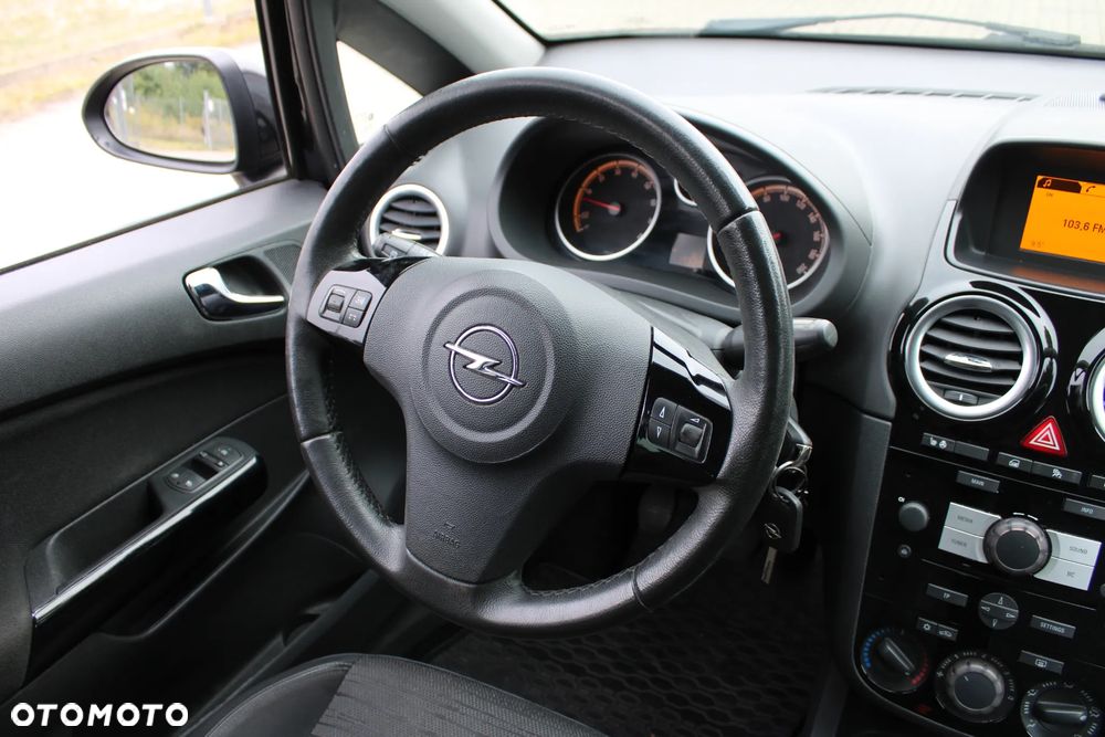 Opel Corsa - 20