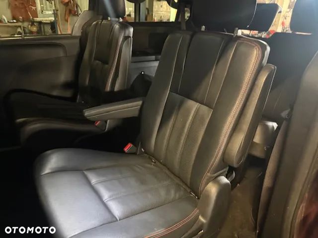 Dodge Grand Caravan 3.6 R/T - 24