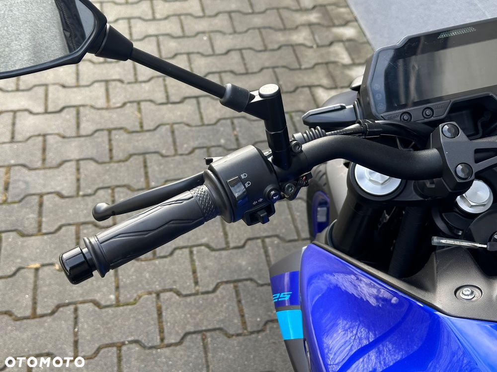 Yamaha MT - 17