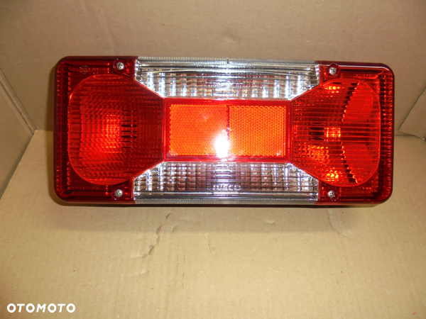 LAMPA TYLNA TYŁ KONTENER IVECO DAILY 2006-2022 LEWA OE 5801631438