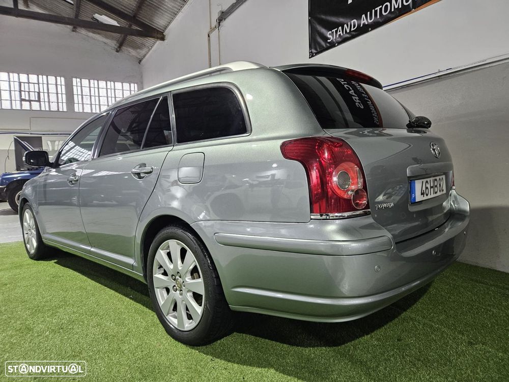 Toyota Avensis - 4
