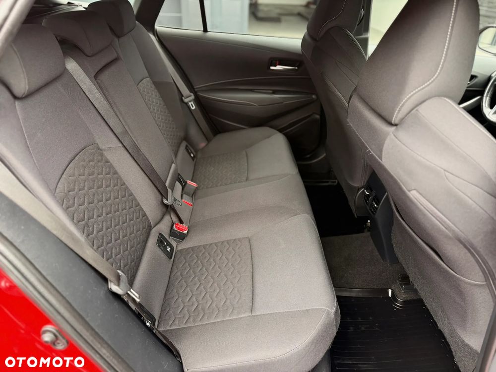 Toyota Corolla 1.8 Business Edition - 26
