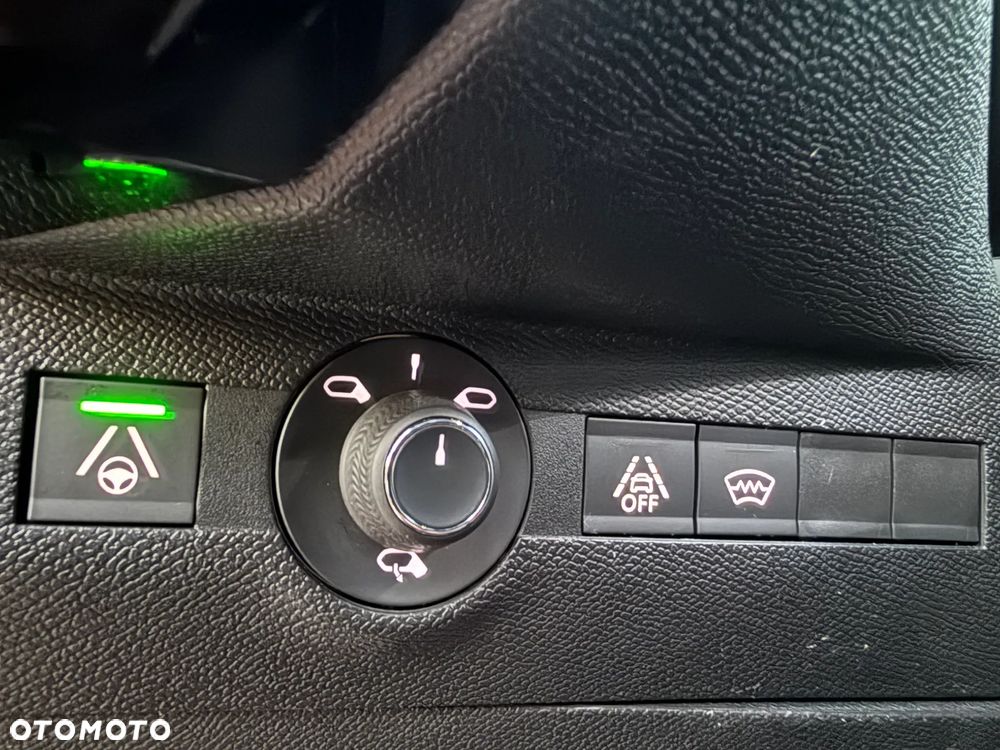 DS Automobiles DS 7 Crossback 2.0 BlueHDi Performance Line + - 17