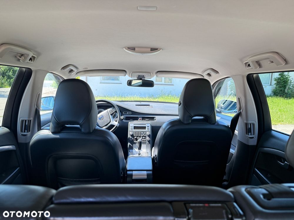 Volvo V70 D3 Geartronic Kinetic - 11