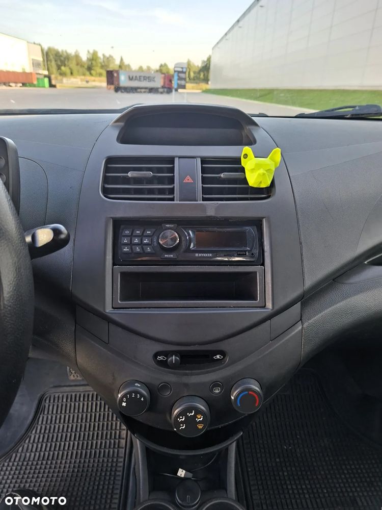 Chevrolet Spark - 11