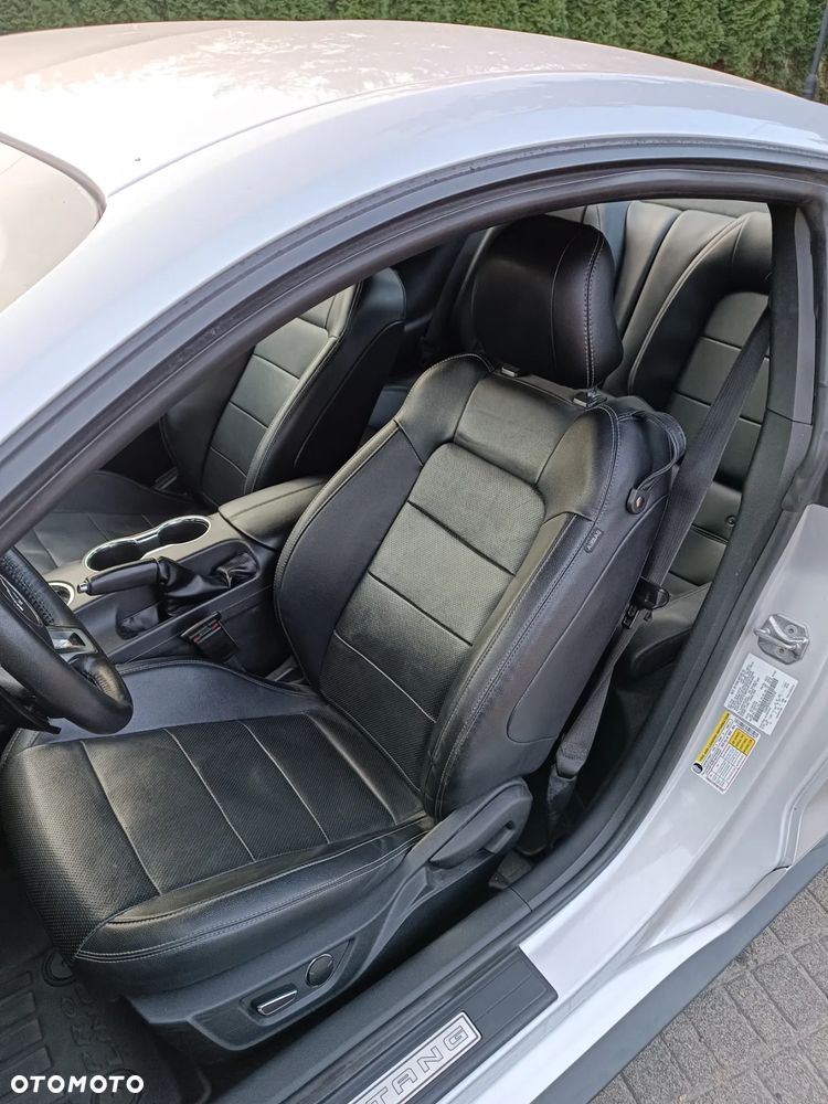 Ford Mustang 2.3 EcoBoost - 17