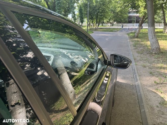 Volkswagen Jetta 1.6 TDI DPF Comfortline - 12