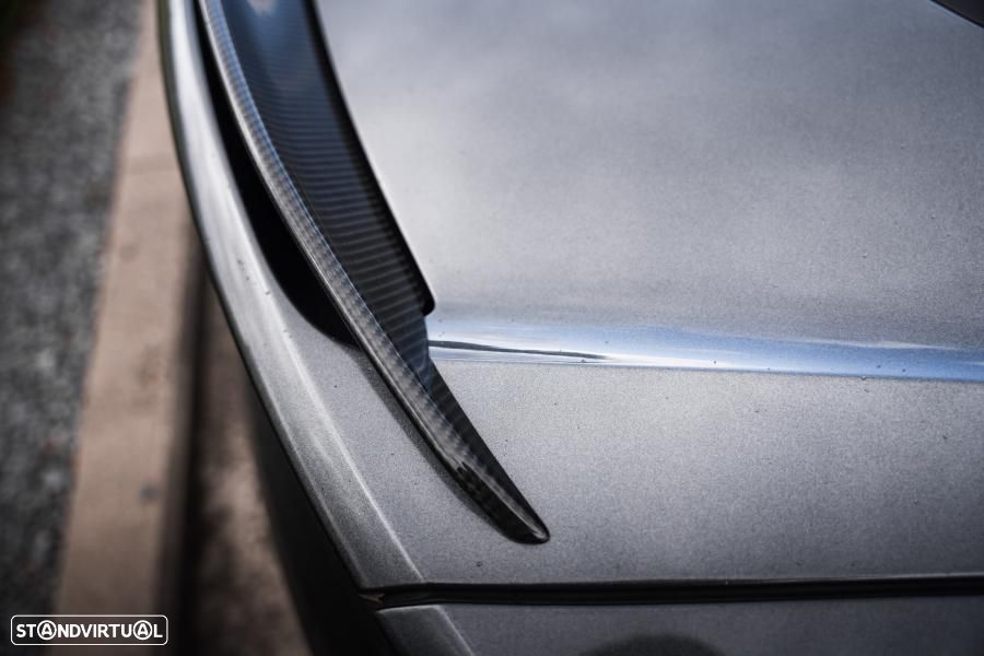 Aston Martin DBS Coupe Superleggera - 14
