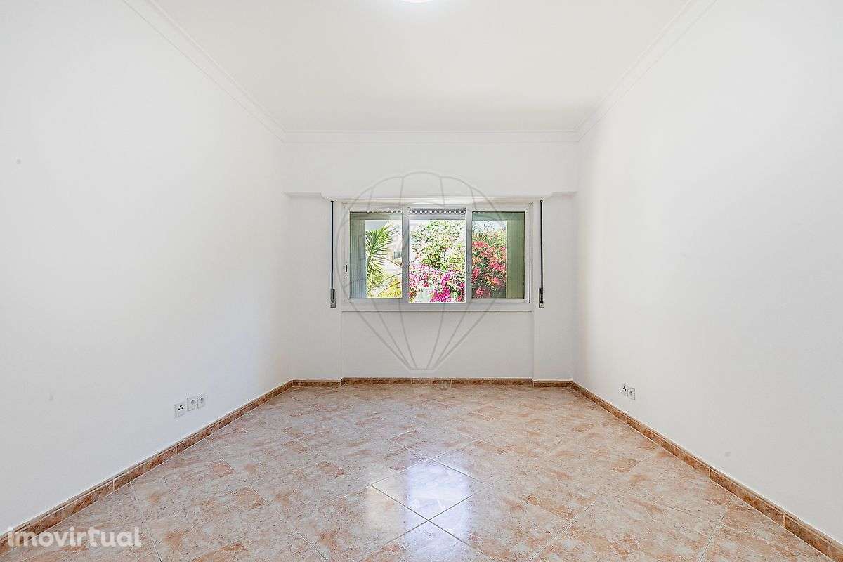 Apartamento T1 para arrendamento - Grande imagem: 2/12