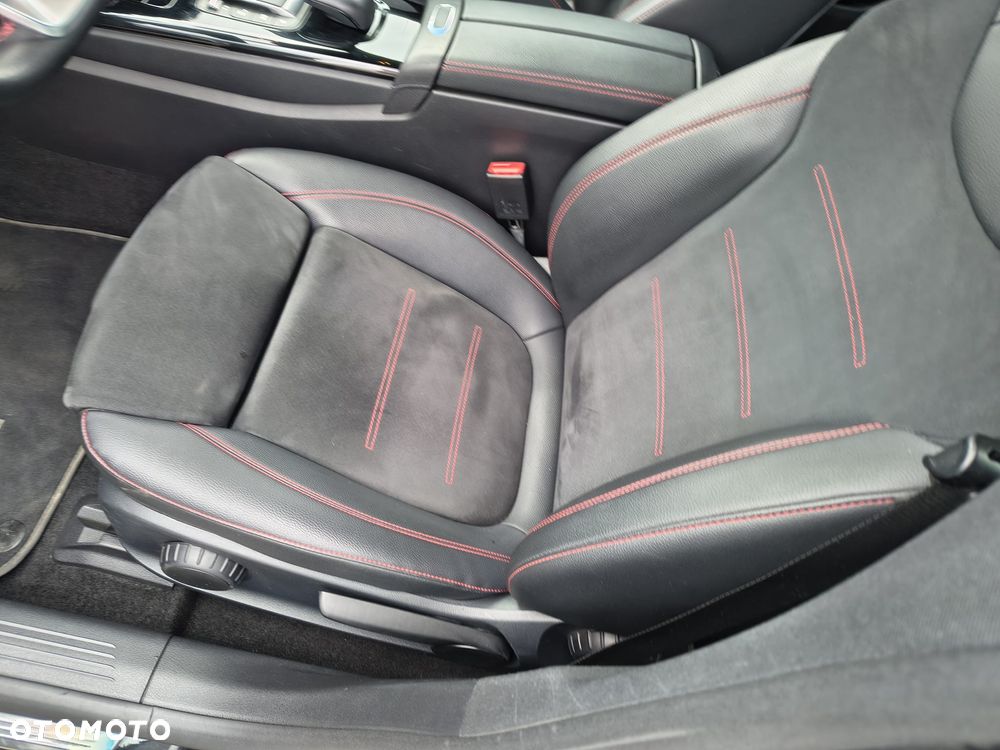 Mercedes-Benz CLA 220 d 8G-DCT - 10