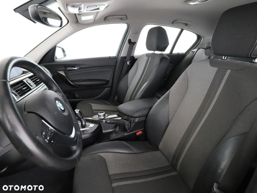 BMW Seria 1 120d xDrive Urban Line - 14