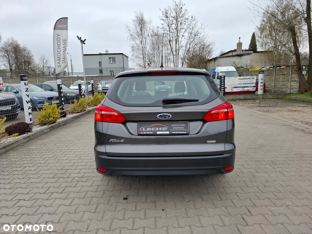 Ford Focus - 30