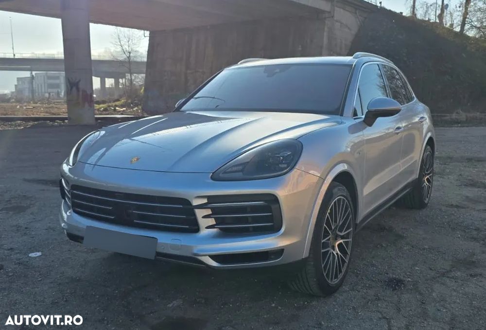 Porsche Cayenne - 3