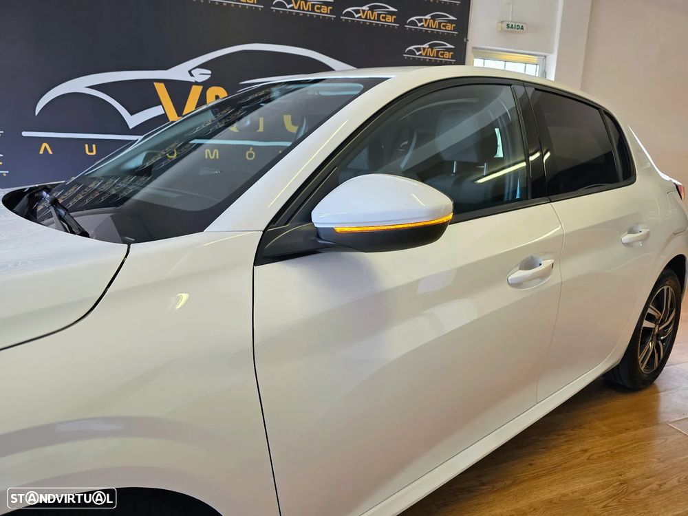 Peugeot 208 1.2 PureTech Allure - 8