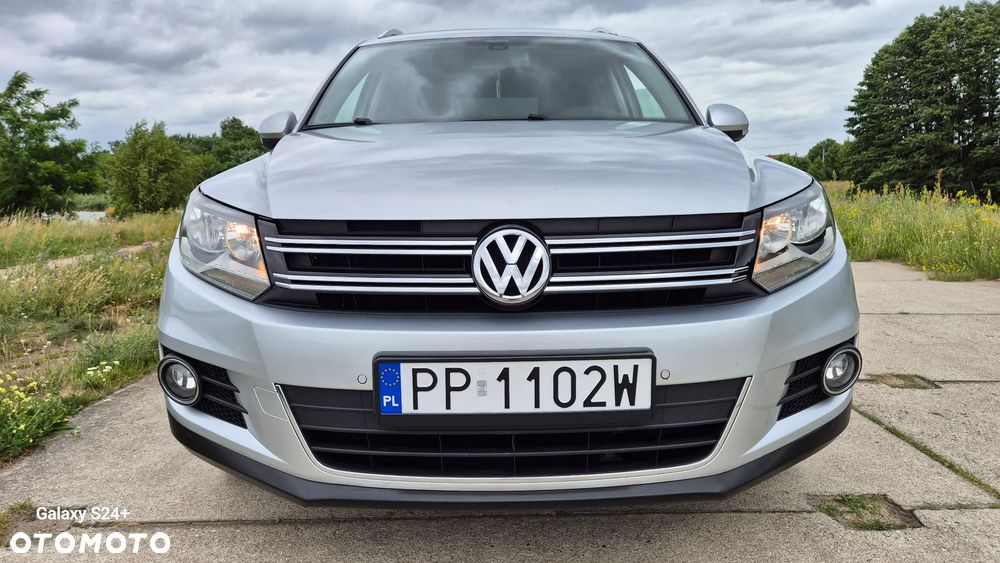 Volkswagen Tiguan 2.0 TDI DPF BlueMotion Technology Lounge Sport & Style - 11
