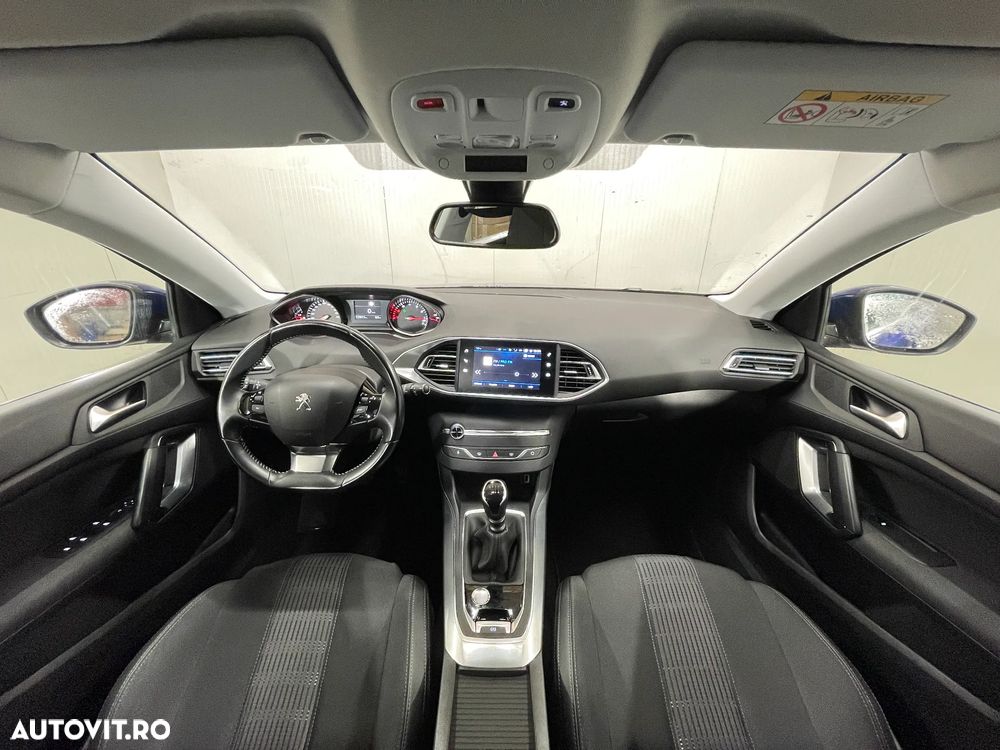 Peugeot 308 PureTech 130 GPF Stop & Start Allure Pack - 8