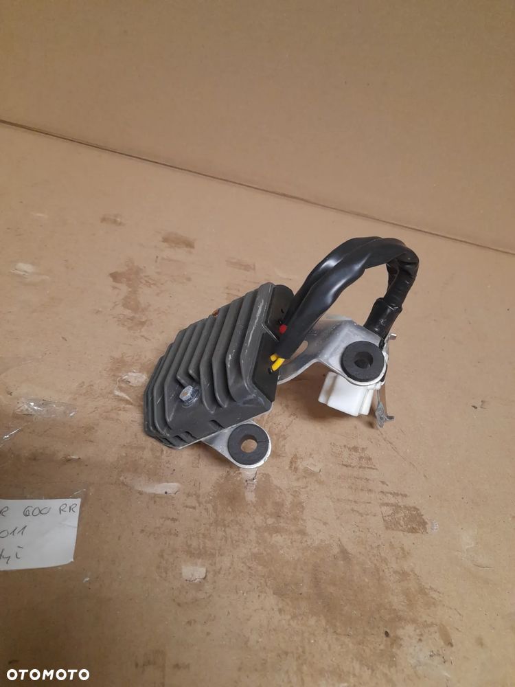 Honda cbr 600 rr pc40 2007 - 2011 regulator napięcia - 2