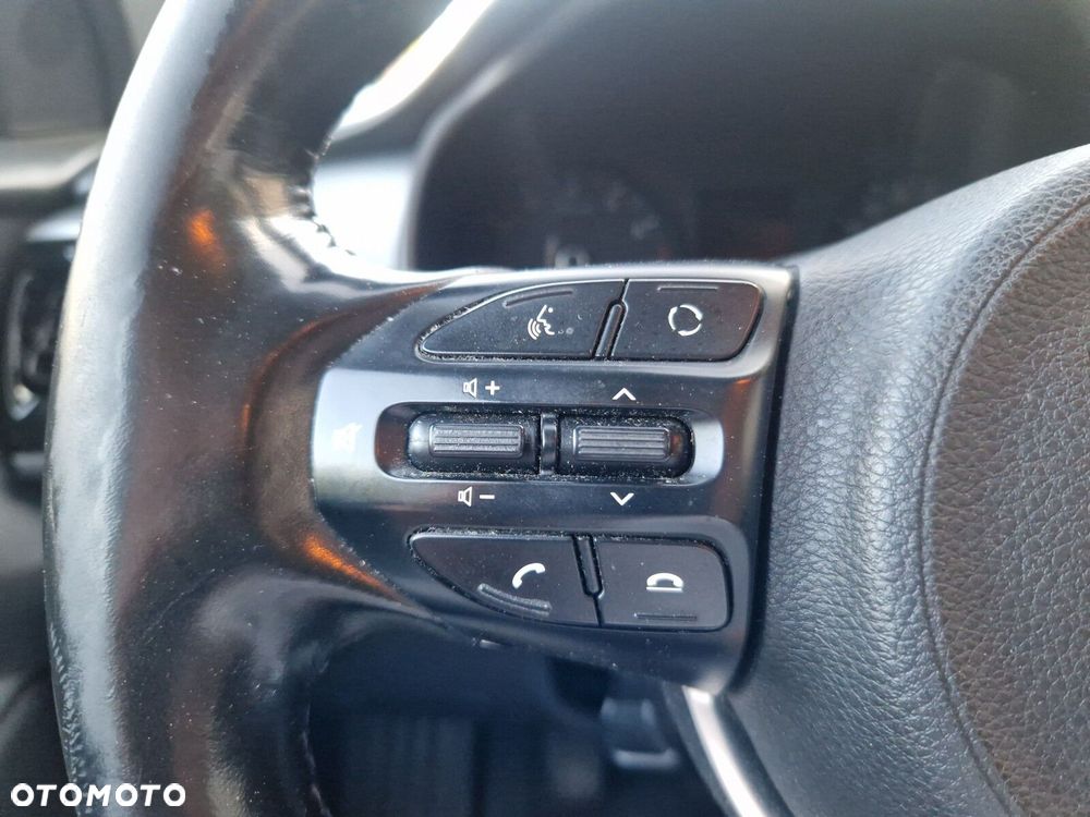 Kia Stonic - 18