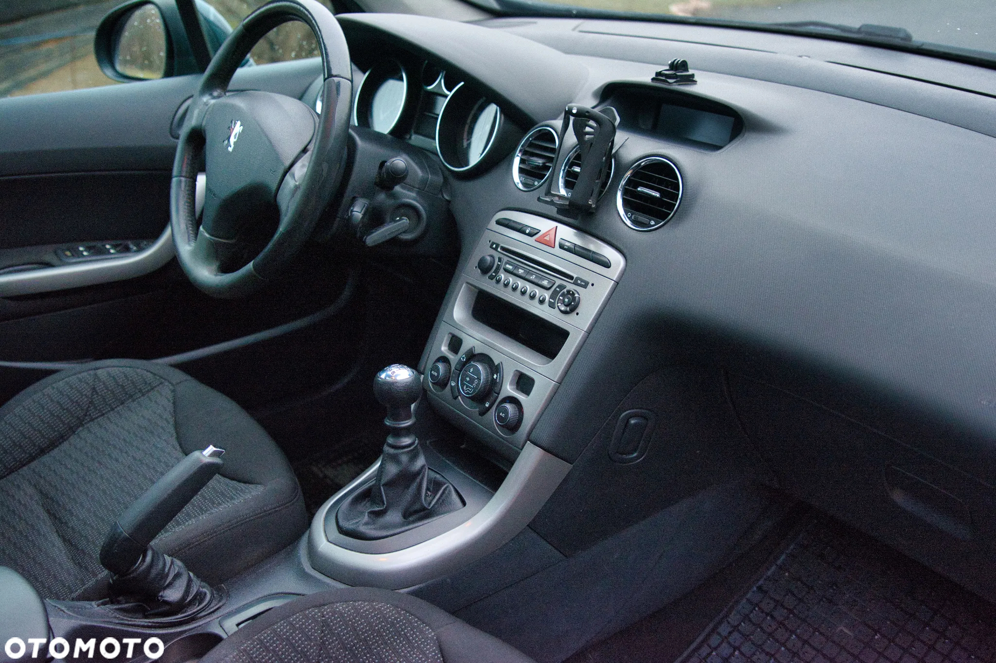 Peugeot 308 1.6 HDi Premium - 16