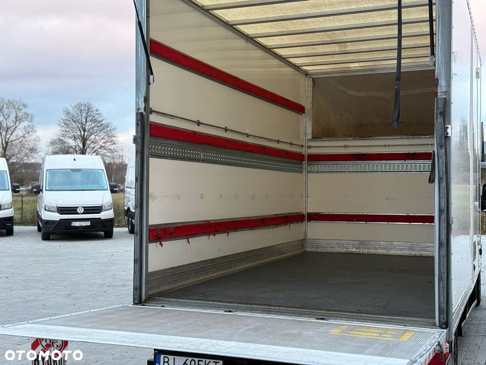 Iveco Daily 35S16 3.0 HPI 160KM / 2021 ROK / Kontener 4,2m + Winda Dhollandia 750KG / ZAREJESTROWANY W PL - 13