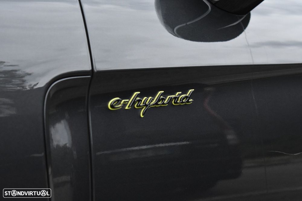 Porsche Panamera Sport Turismo - 18