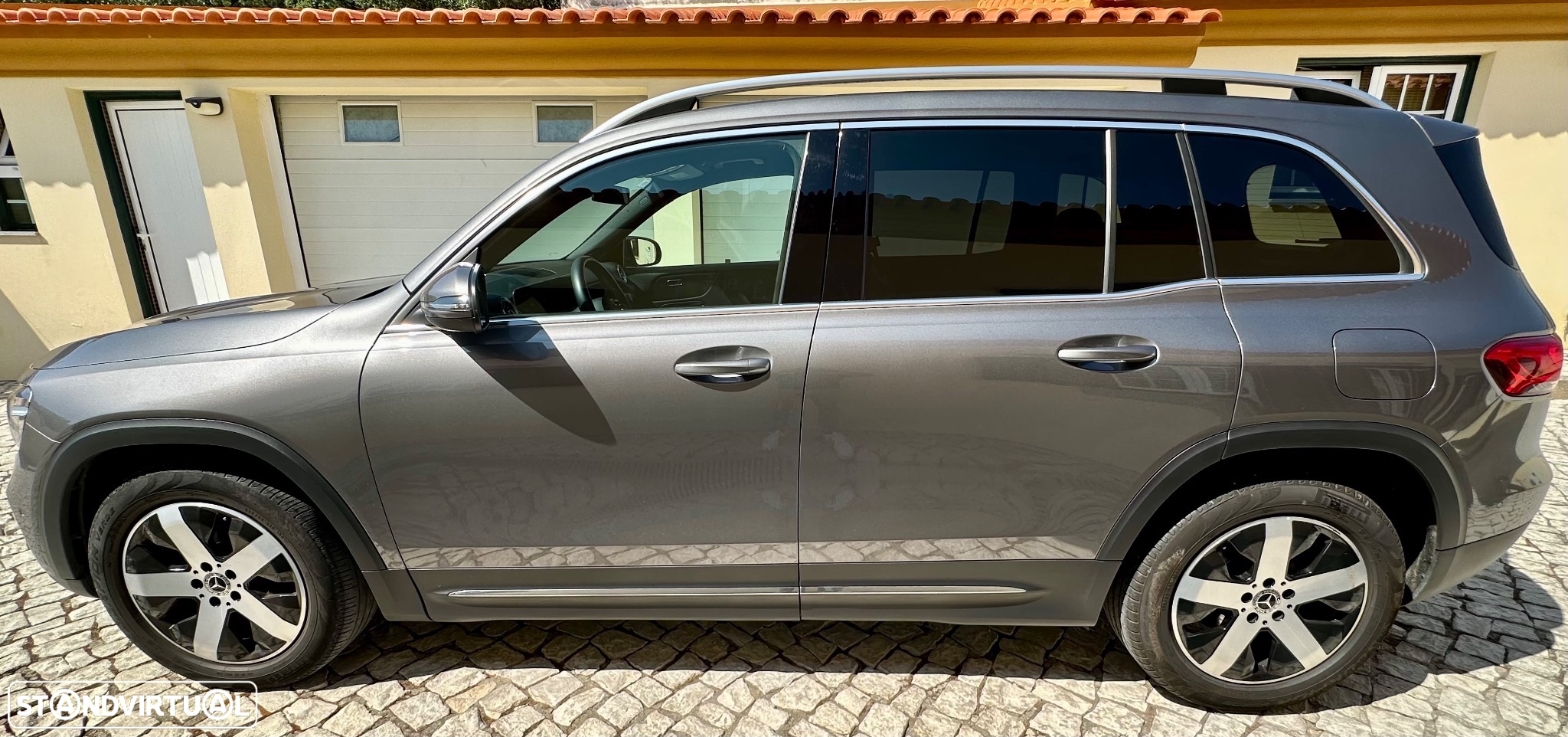 Mercedes-Benz GLB 200 d - 13