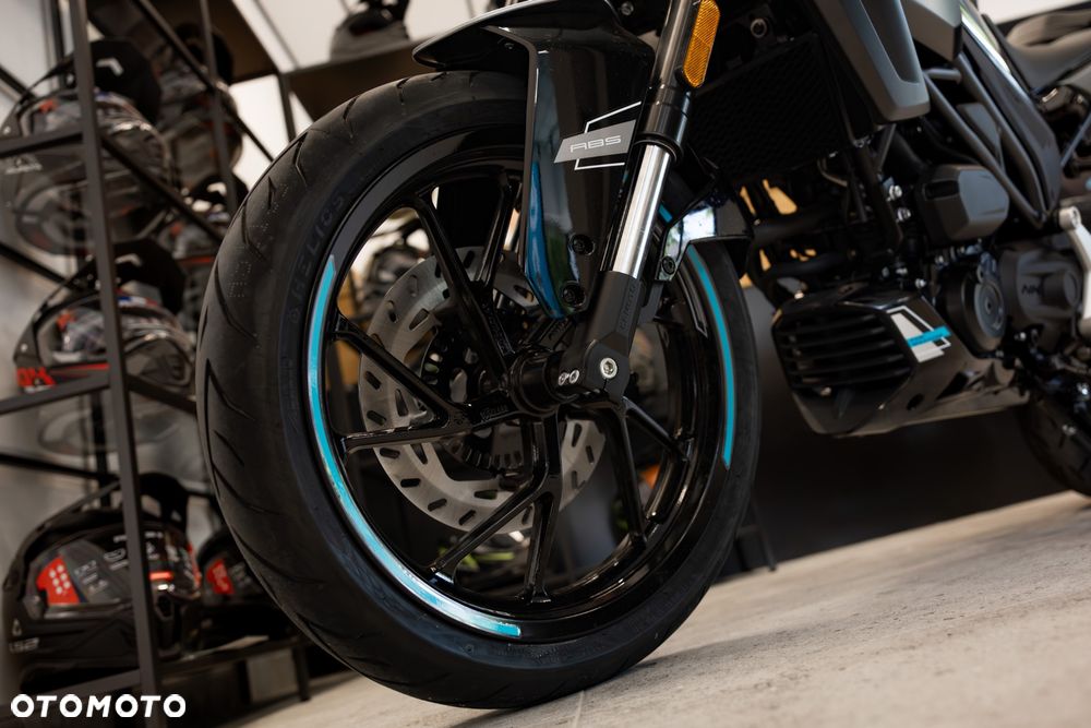 CFMoto NK - 8