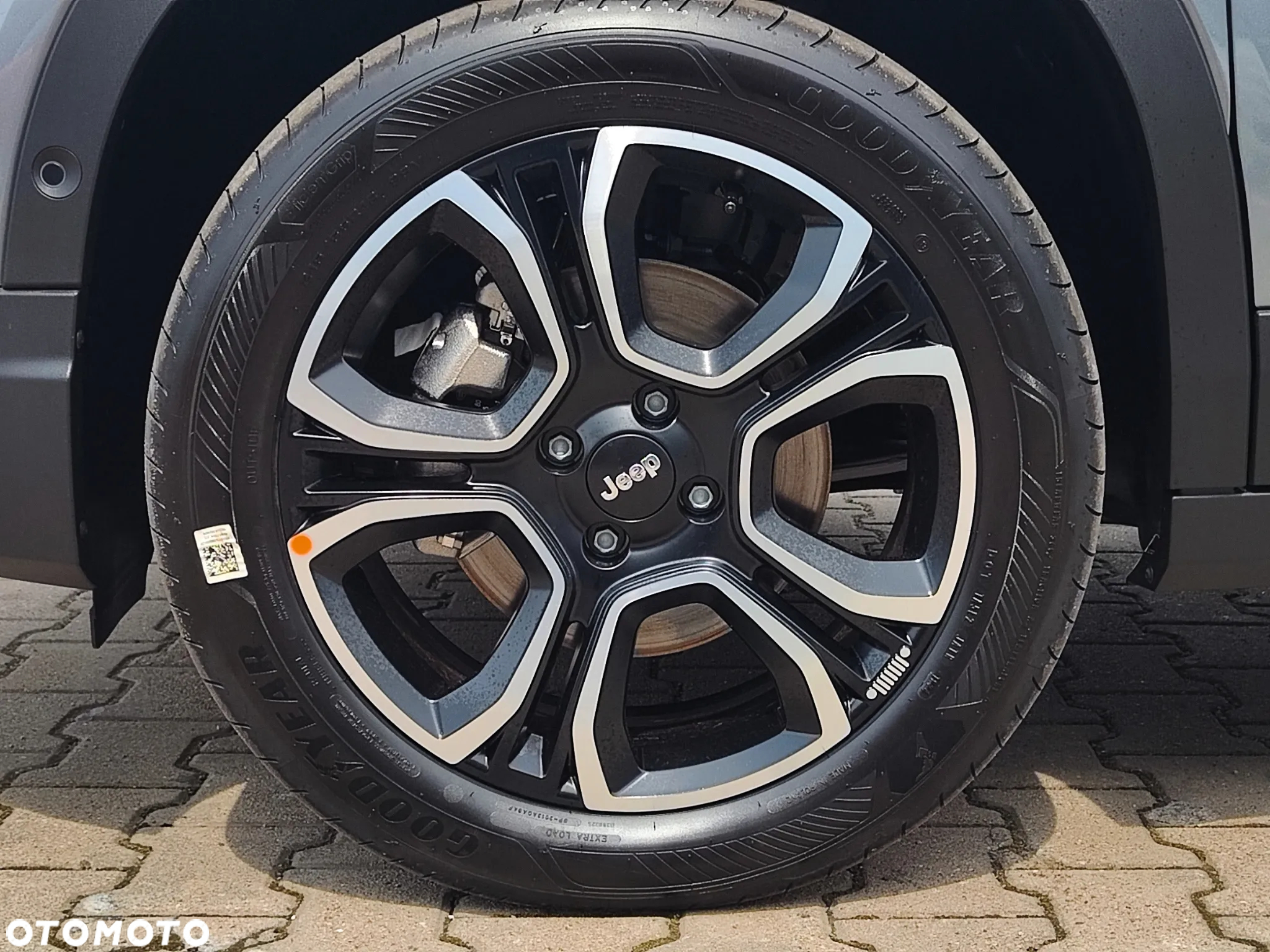 Jeep Avenger 1.2 T3 mHEV Summit FWD eDCT6 - 9