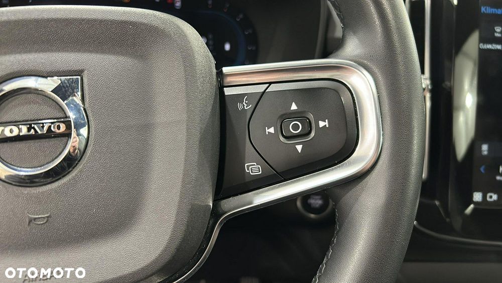 Volvo XC 40 B3 Core - 22