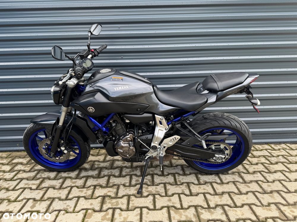 Yamaha MT - 4