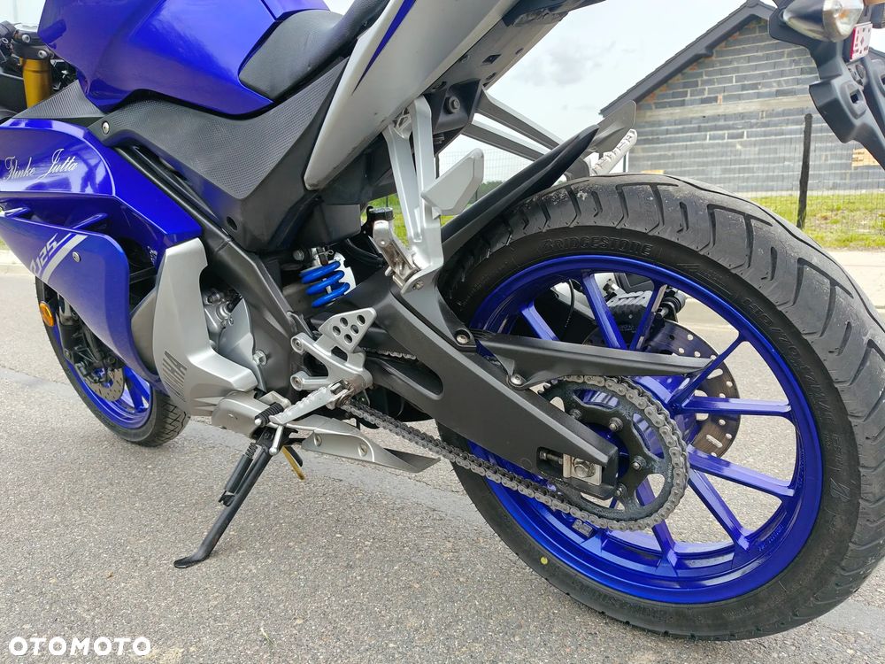 Yamaha YZF - 13