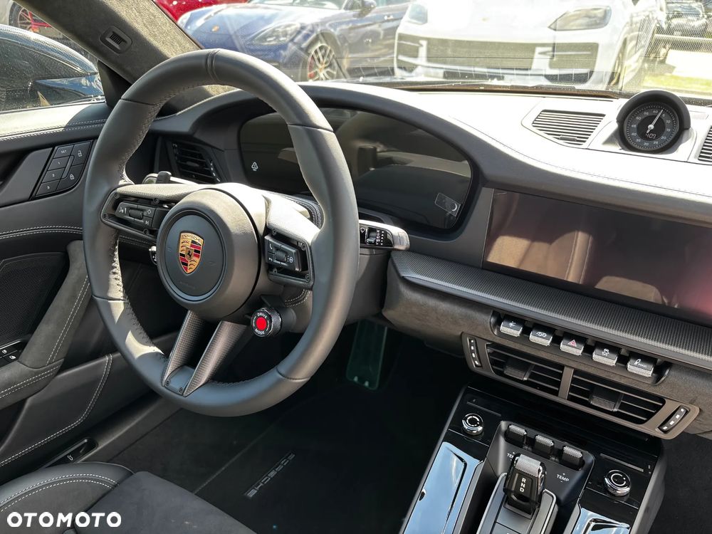 Porsche 911 - 32
