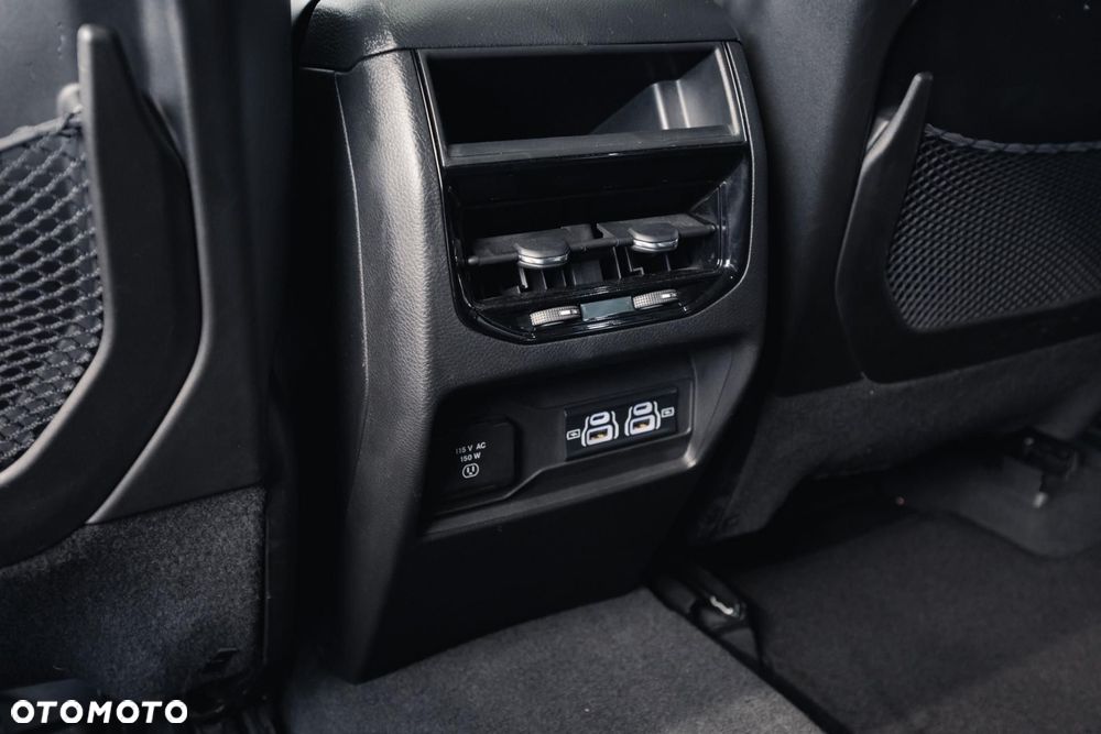 Jeep Grand Cherokee - 35
