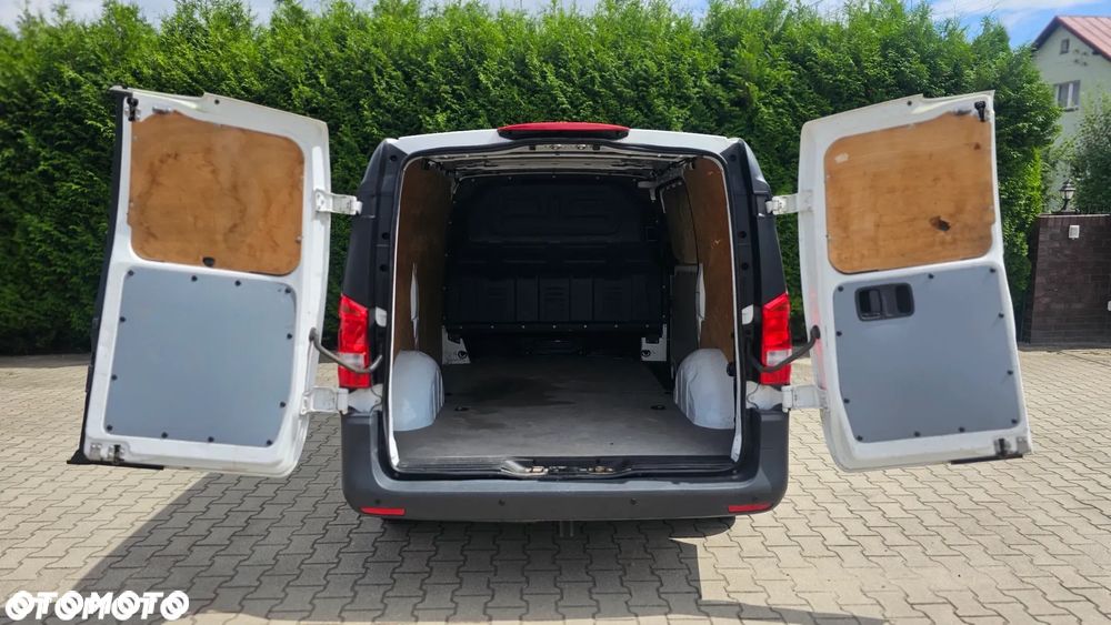 Mercedes-Benz VITO - 18