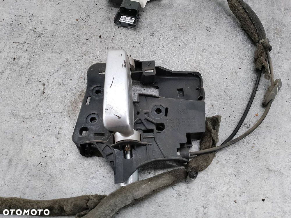 ZAMEK DRZWI PRZESUWNYCH PRAWYCH CITROEN BERLINGO II - 2