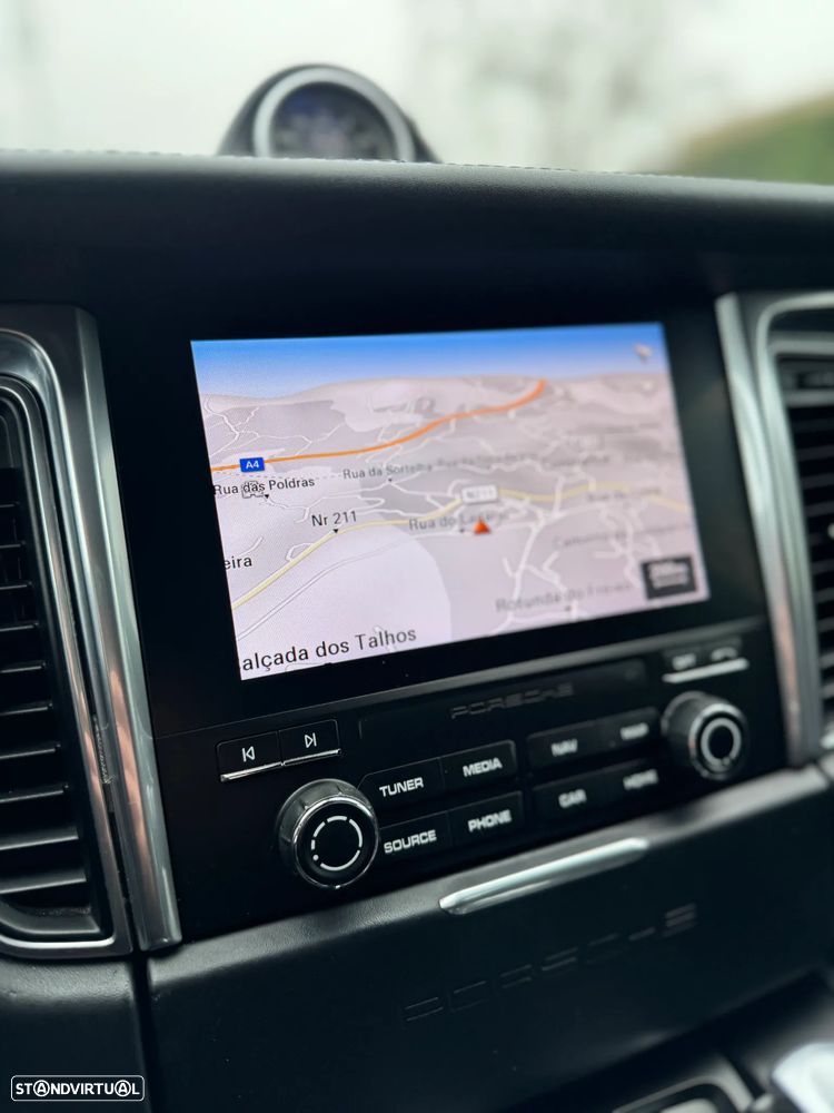 Porsche Macan S - 29